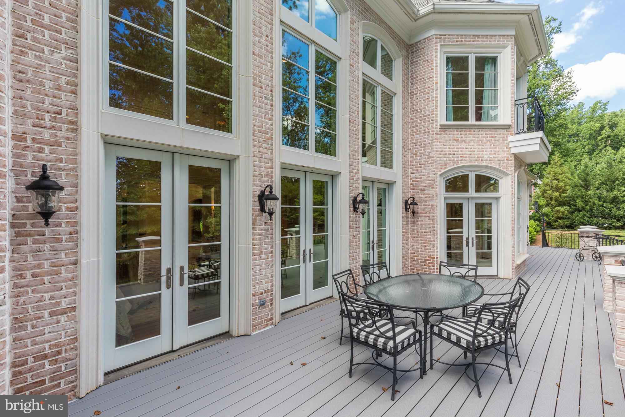 7805 Meritage Lane McLean, VA 22102 - Photo 25 of 30 Exterior (Rear)