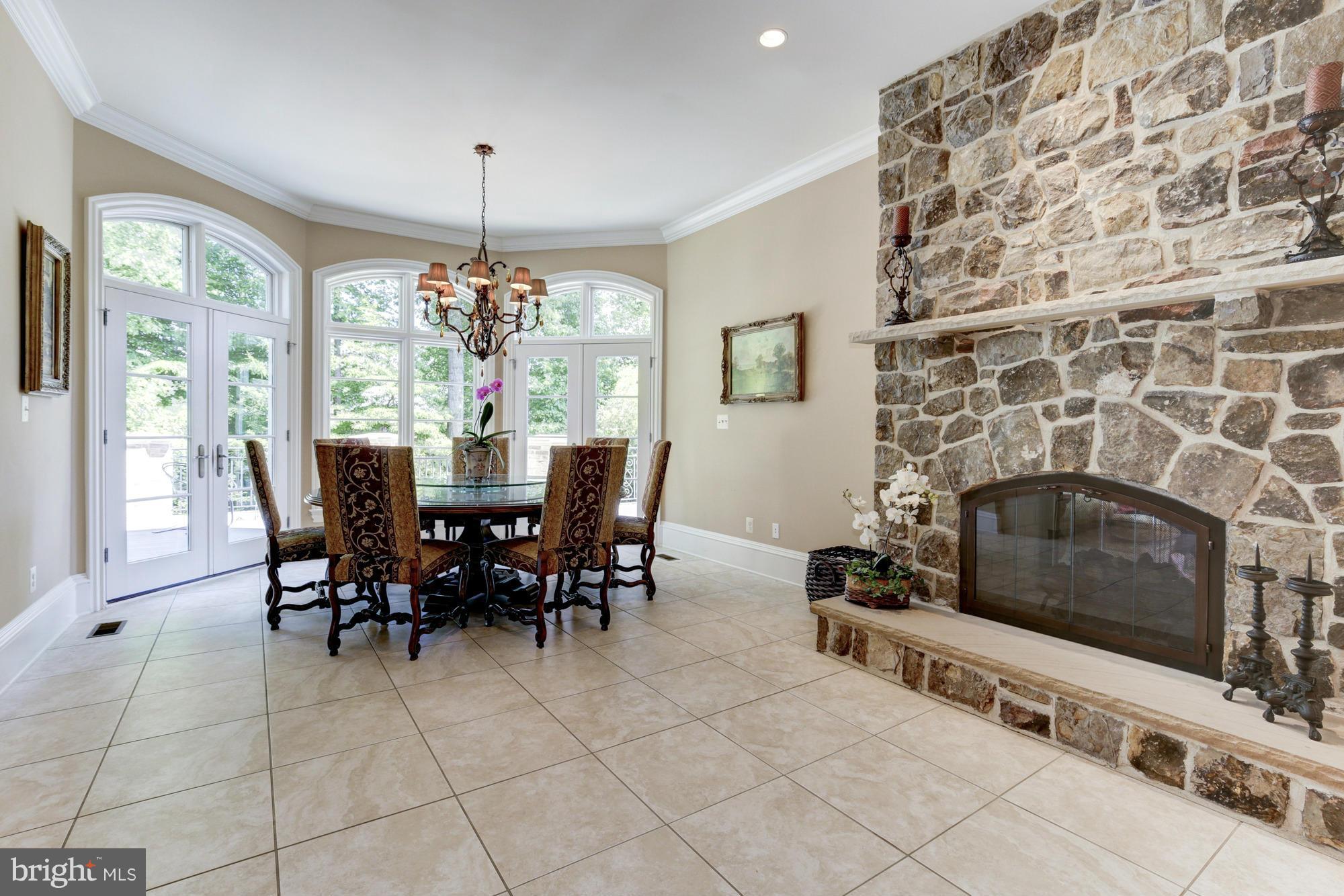 7805 Meritage Lane McLean, VA 22102 - Photo 10 of 30 Breakfast Room