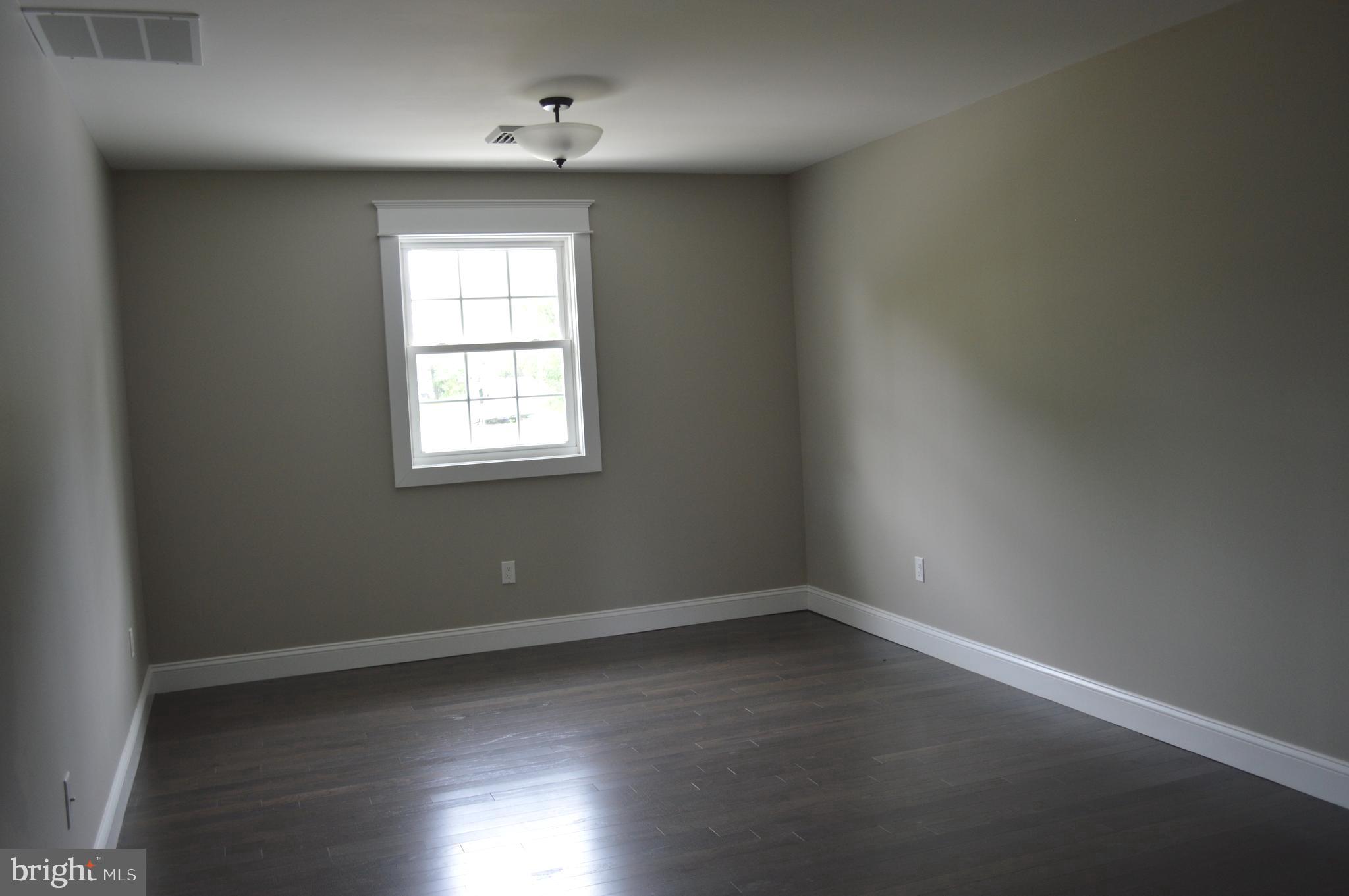 143 Kansas Road Pennsville, NJ 08070 - Photo 13 of 31