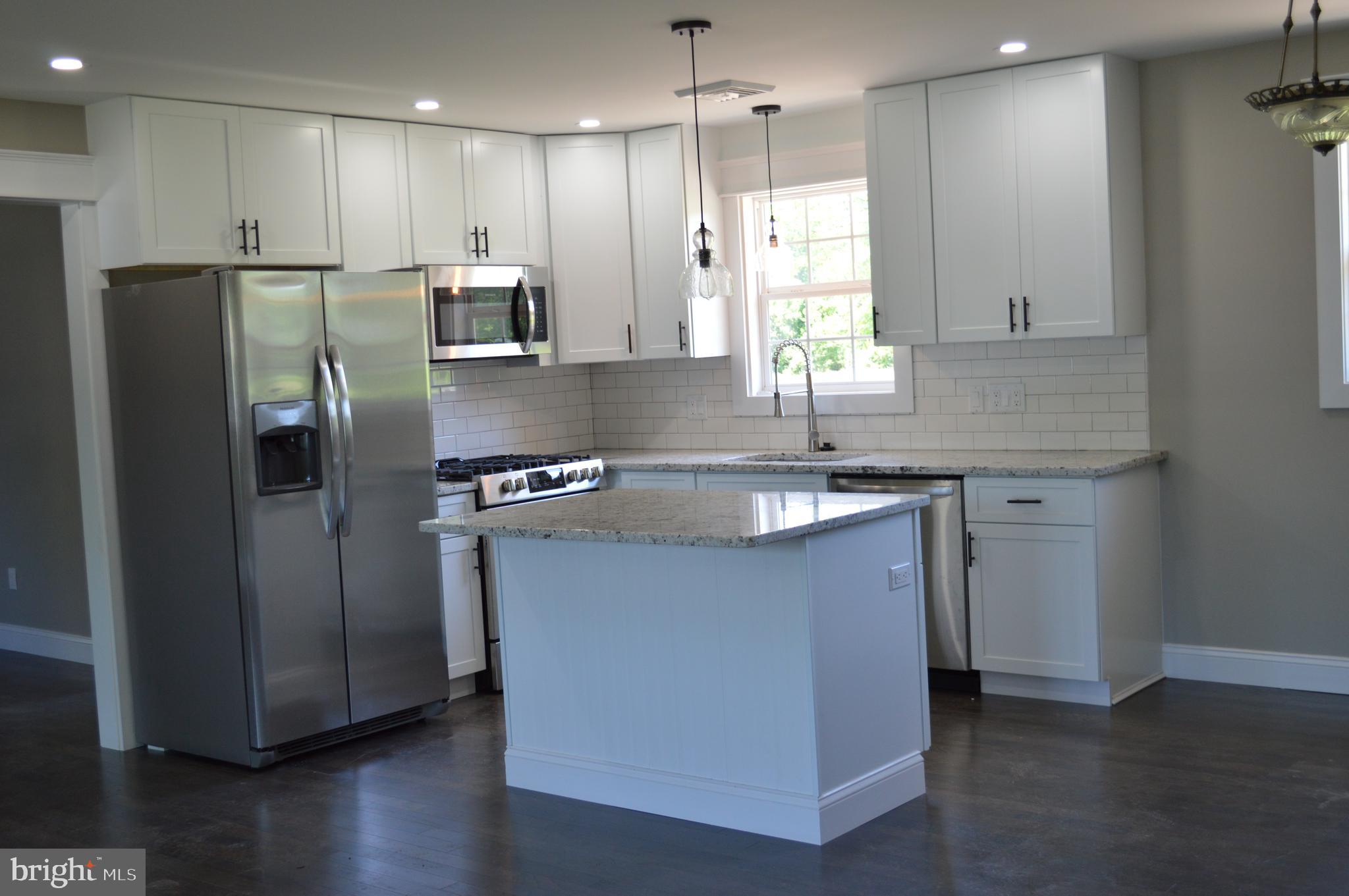 143 Kansas Road Pennsville, NJ 08070 - Photo 8 of 31