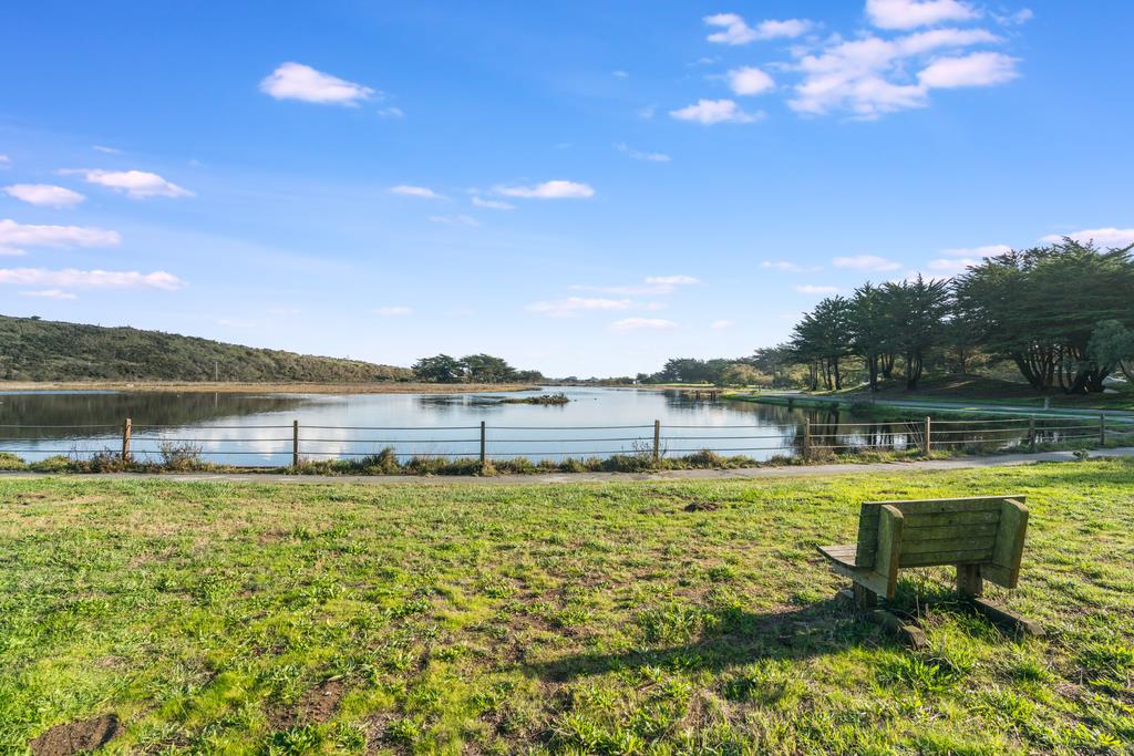 101 Shell Road, Unit 248 Watsonville, CA 95076 - Photo 25 of 28 a view of a swimming pool with an ocean view