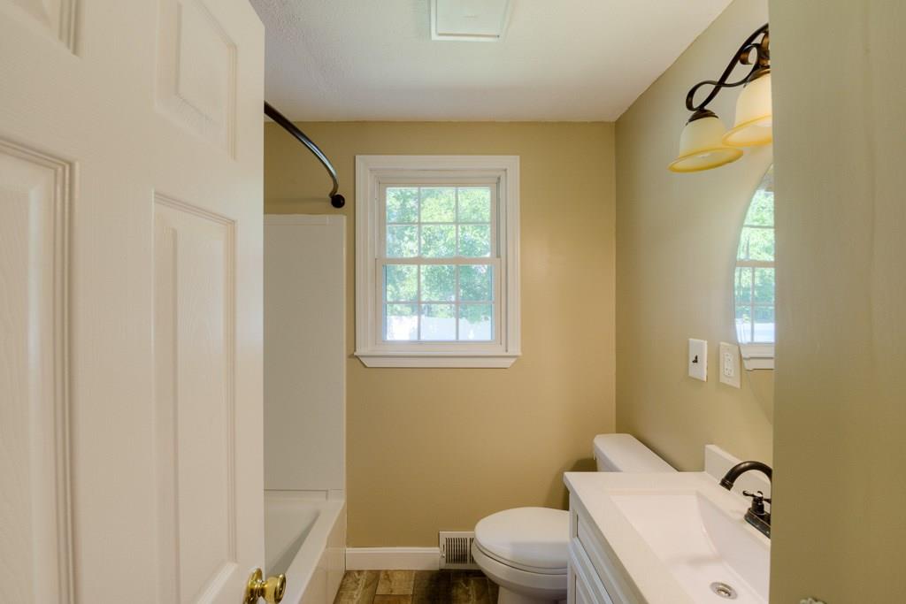 53 Glezen Street Worcester, MA 01604 - Photo 19 of 37 Gallery Image 19