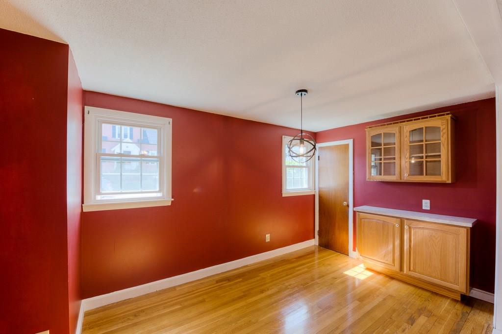53 Glezen Street Worcester, MA 01604 - Photo 9 of 37 Gallery Image 9