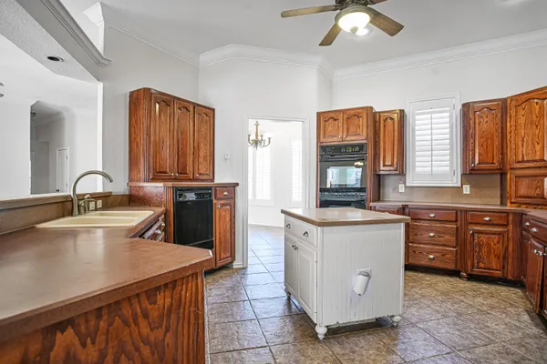 $475,000 | 6538 15th Drive, Lubbock, TX 79416