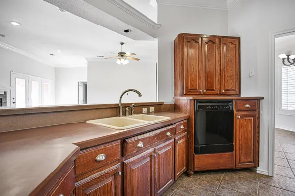 $475,000 | 6538 15th Drive, Lubbock, TX 79416