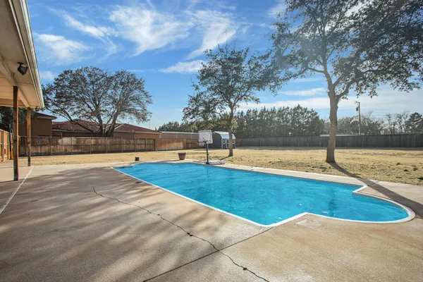 $475,000 | 6538 15th Drive, Lubbock, TX 79416