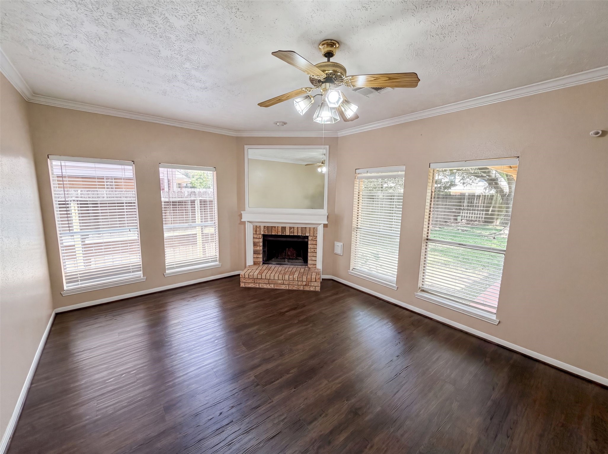 4215 River Ranch Drive Pasadena, TX 77505 - Photo 11 of 26