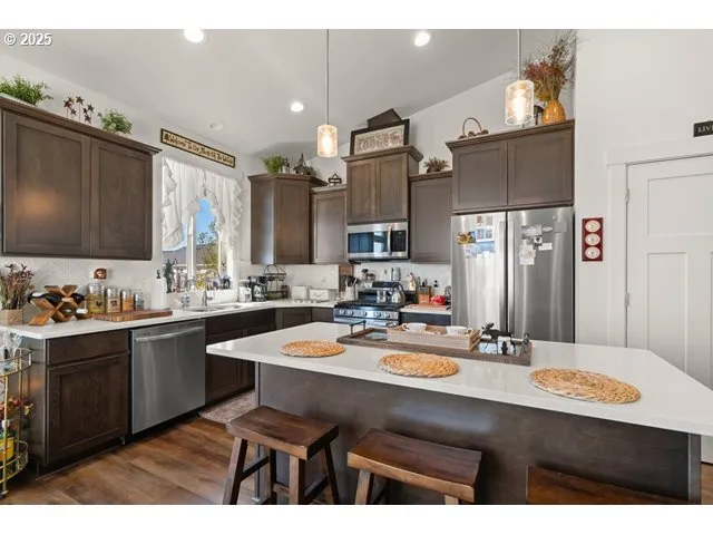 $399,999 | 818 East Montana Avenue, Hermiston, OR 97838