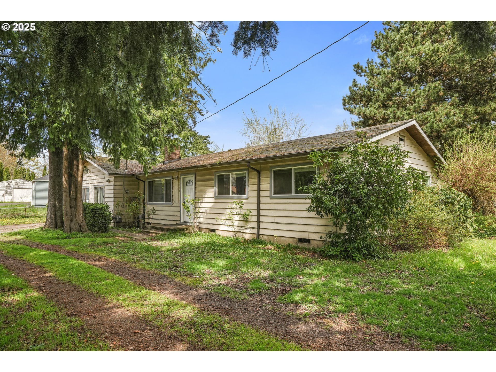 18055 Southwest Kinnaman Road Beaverton, OR 97078 - Photo 2 of 29 Gallery Image 2
