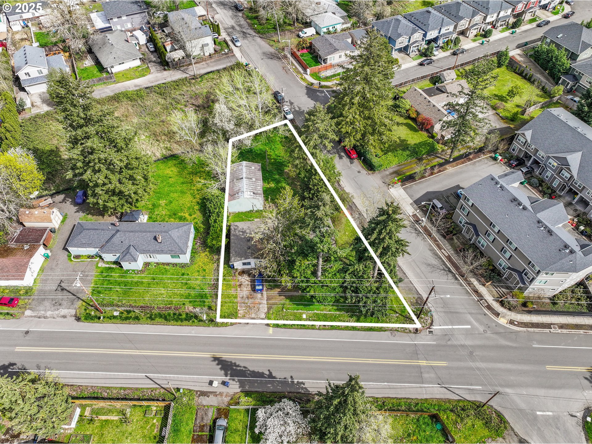 18055 Southwest Kinnaman Road Beaverton, OR 97078 - Photo 26 of 29 Gallery Image 26