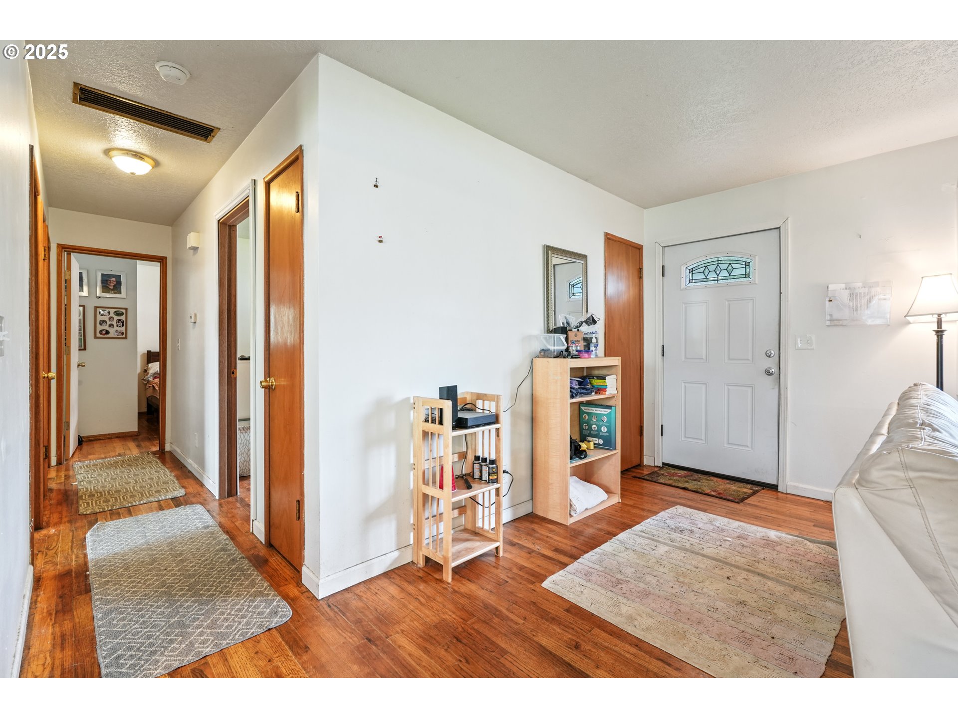 18055 Southwest Kinnaman Road Beaverton, OR 97078 - Photo 4 of 29 Gallery Image 4