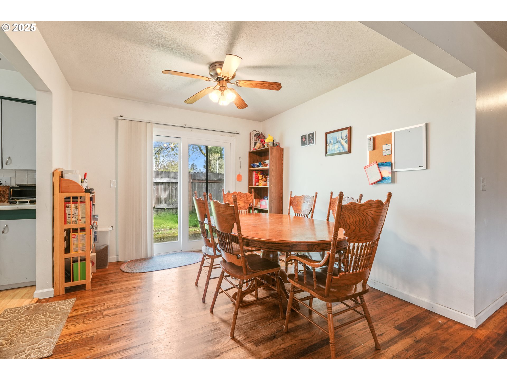 18055 Southwest Kinnaman Road Beaverton, OR 97078 - Photo 6 of 29 Gallery Image 6