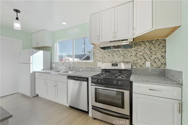 $870,000 | 9106 Lev Avenue, Arleta, CA 91331