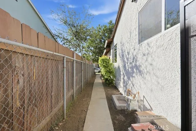 $870,000 | 9106 Lev Avenue, Arleta, CA 91331