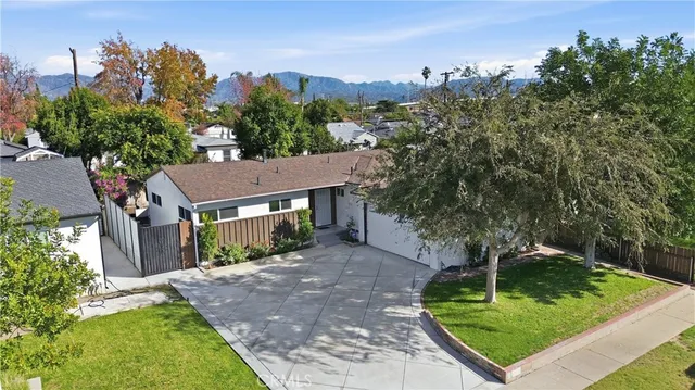 $870,000 | 9106 Lev Avenue, Arleta, CA 91331