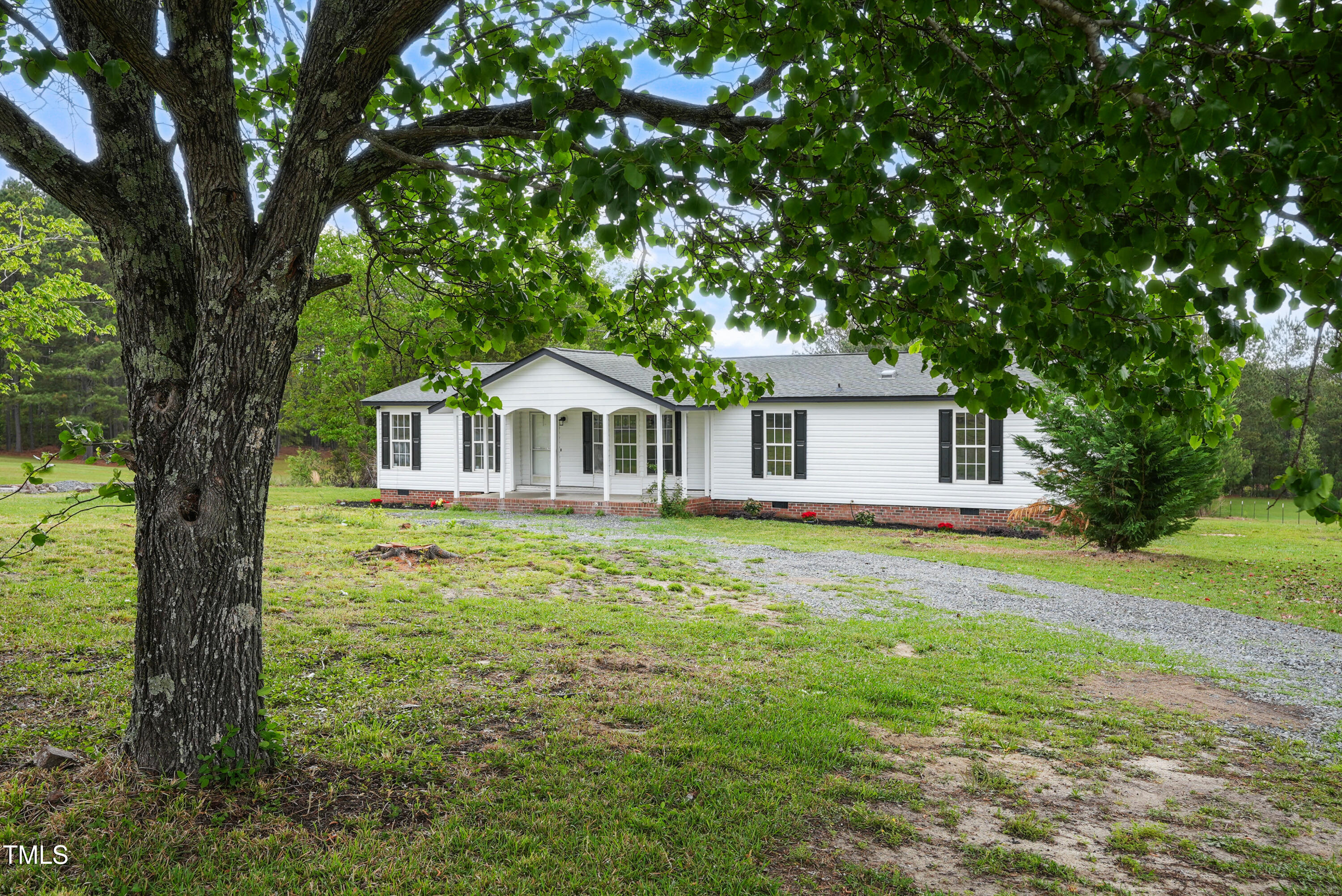 5883 South Plank Road Cameron, NC 28326 - Photo 2 of 31 5883splank