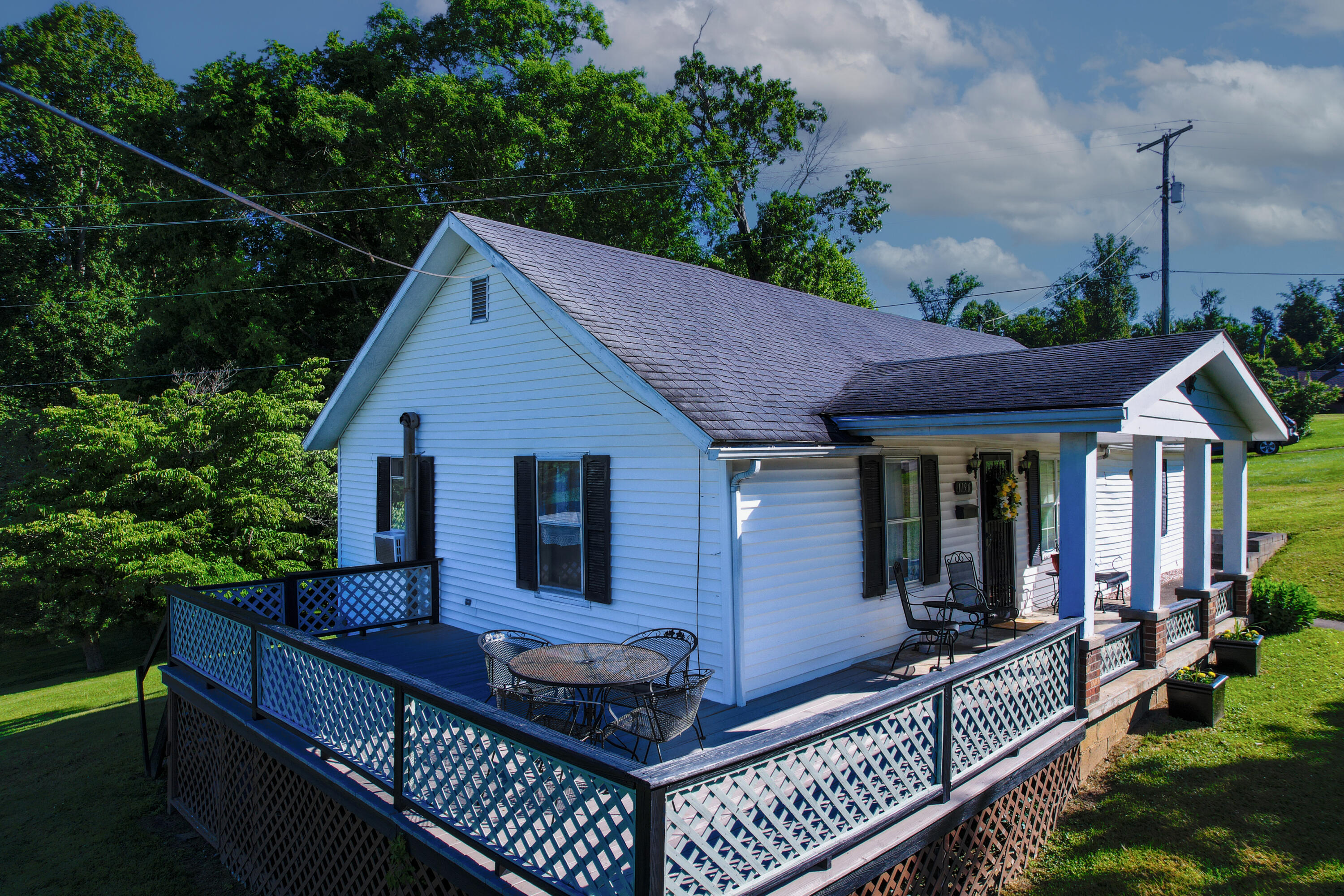 1190 Liberty Road West Liberty, KY 41472 - Photo 5 of 28 DJI_0046-HDR