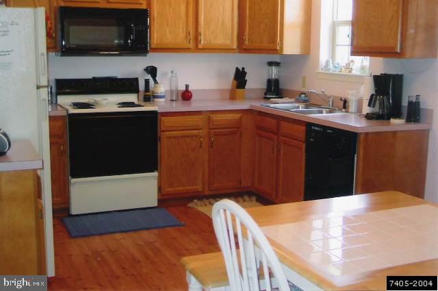 3107 Sundial Road Dover, PA 17315 - Photo 4 of 9 Gallery Image 4