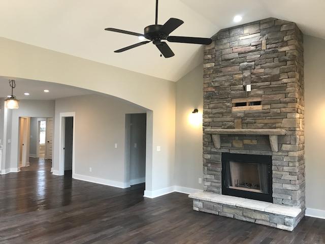 1027 New Deal Potts Road Cottontown, TN 37048 - Photo 9 of 23 Living Room-Hardwood Floors