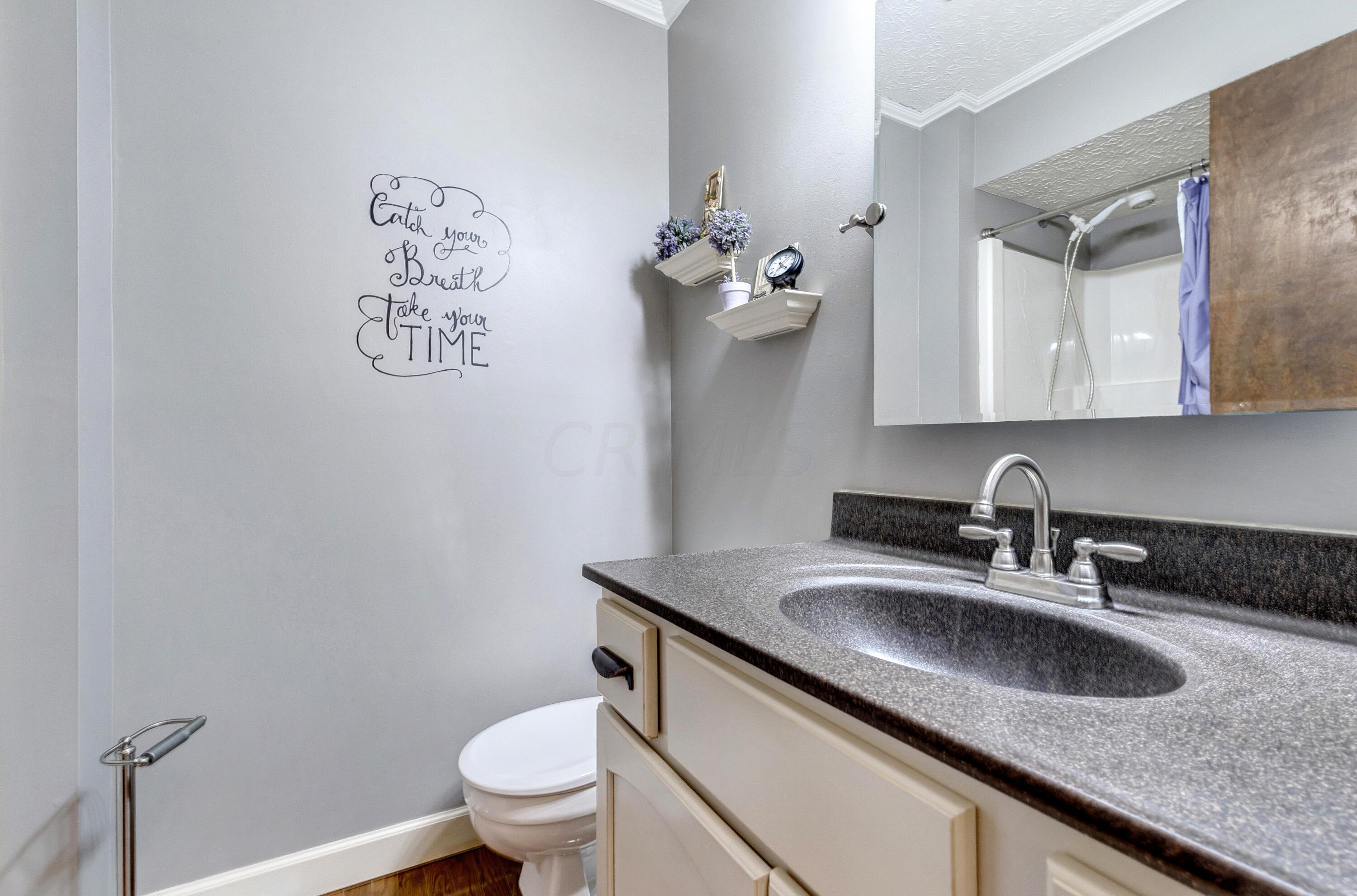 6186 Feder Road Columbus, OH 43228 - Photo 30 of 53 Full Bath