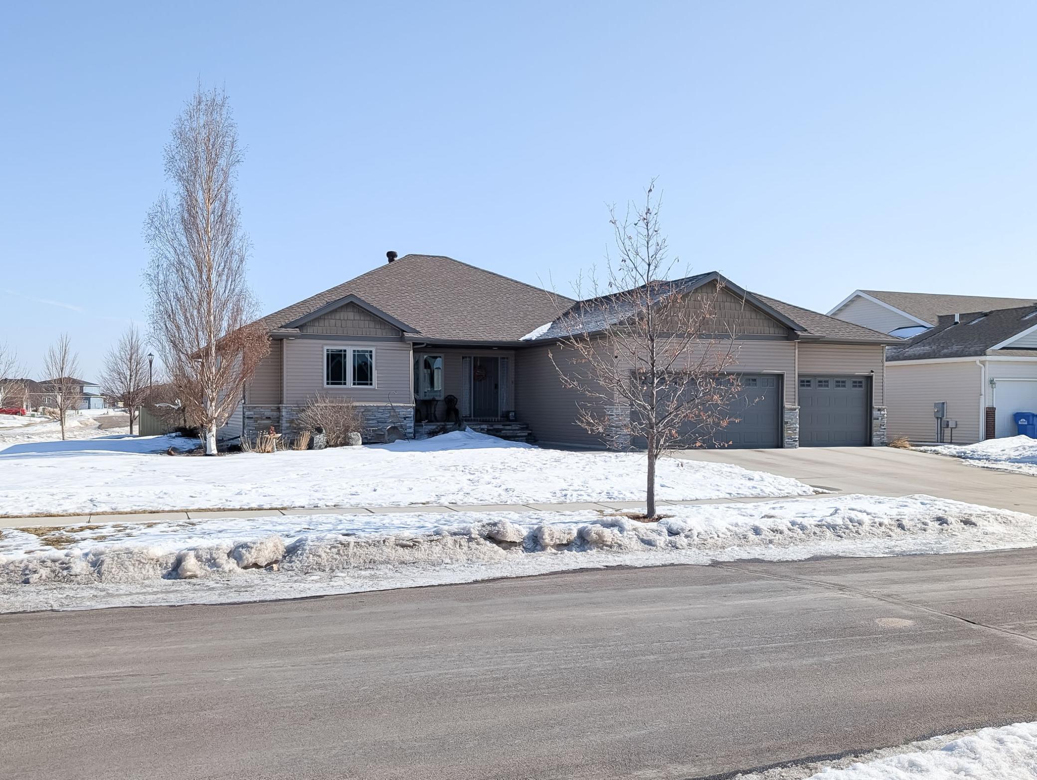 6810 24th Street South Fargo, ND 58104 - Photo 13 of 64