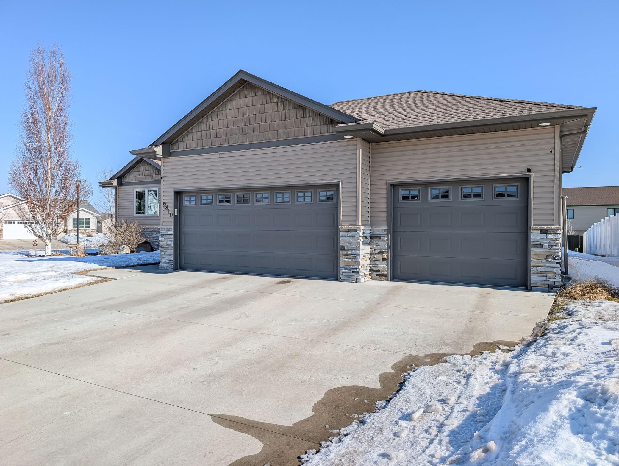 6810 24th Street South Fargo, ND 58104 - Photo 15 of 64