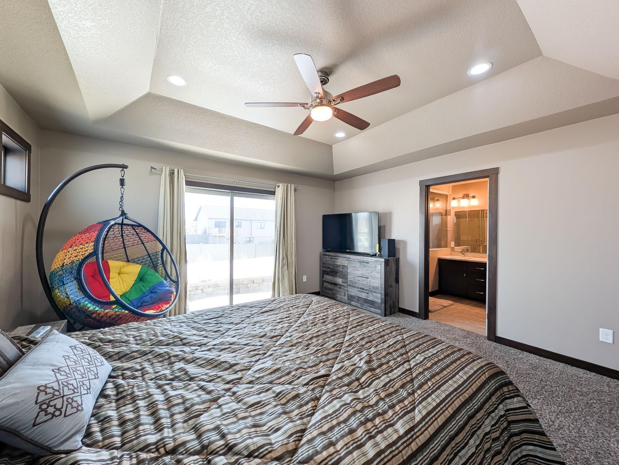 6810 24th Street South Fargo, ND 58104 - Photo 35 of 64