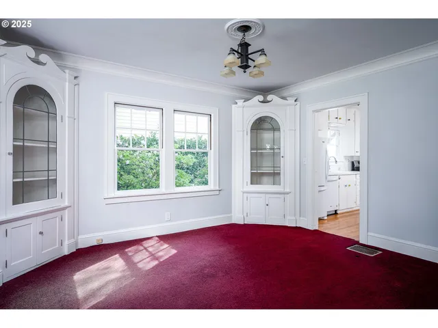 $905,000 | 1856 Southeast St Andrews Drive, Portland, OR 97202