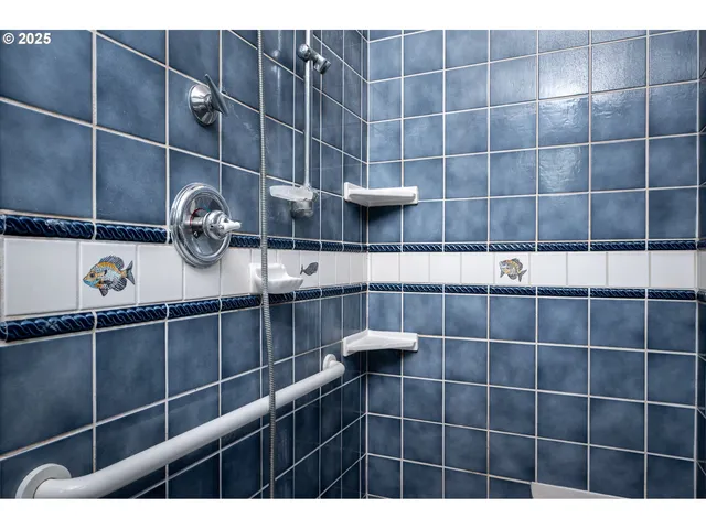 $905,000 | 1856 Southeast St Andrews Drive, Portland, OR 97202