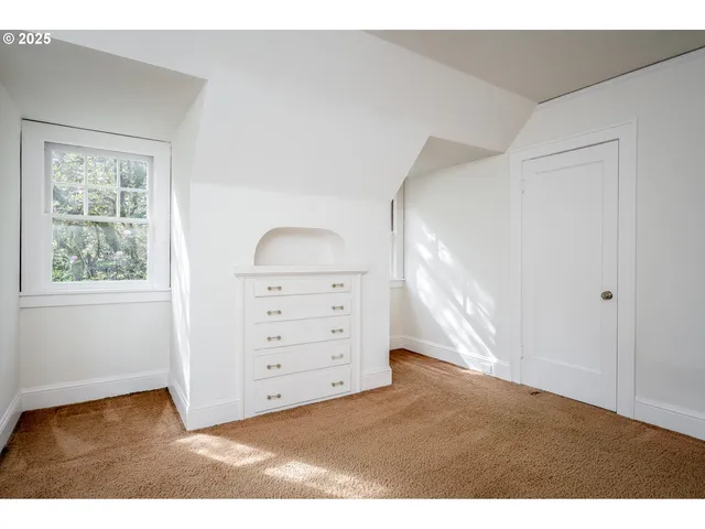 $905,000 | 1856 Southeast St Andrews Drive, Portland, OR 97202