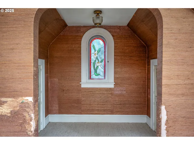 $905,000 | 1856 Southeast St Andrews Drive, Portland, OR 97202