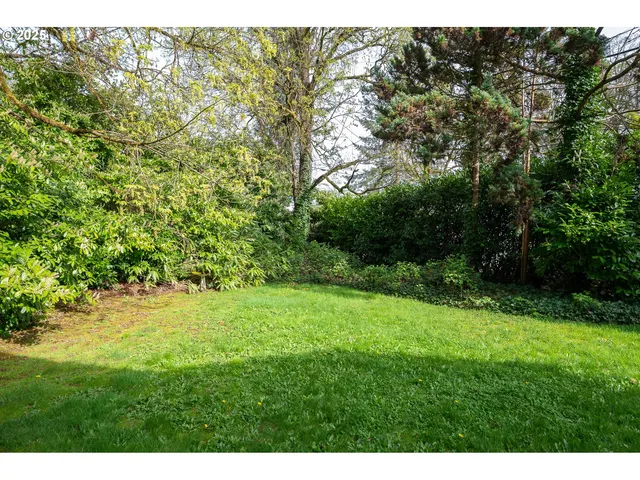 $905,000 | 1856 Southeast St Andrews Drive, Portland, OR 97202