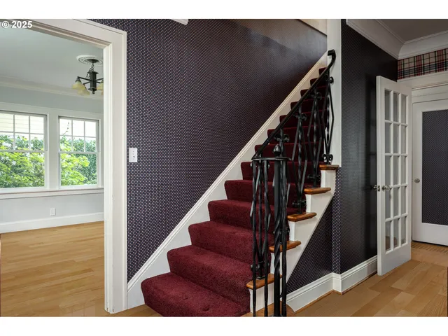 $905,000 | 1856 Southeast St Andrews Drive, Portland, OR 97202