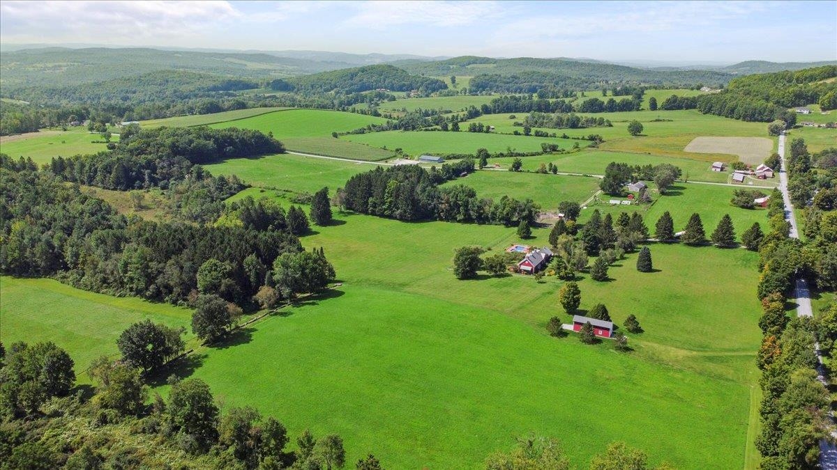 2167 Myers Road Shaftsbury, VT 05257 - Photo 10 of 51