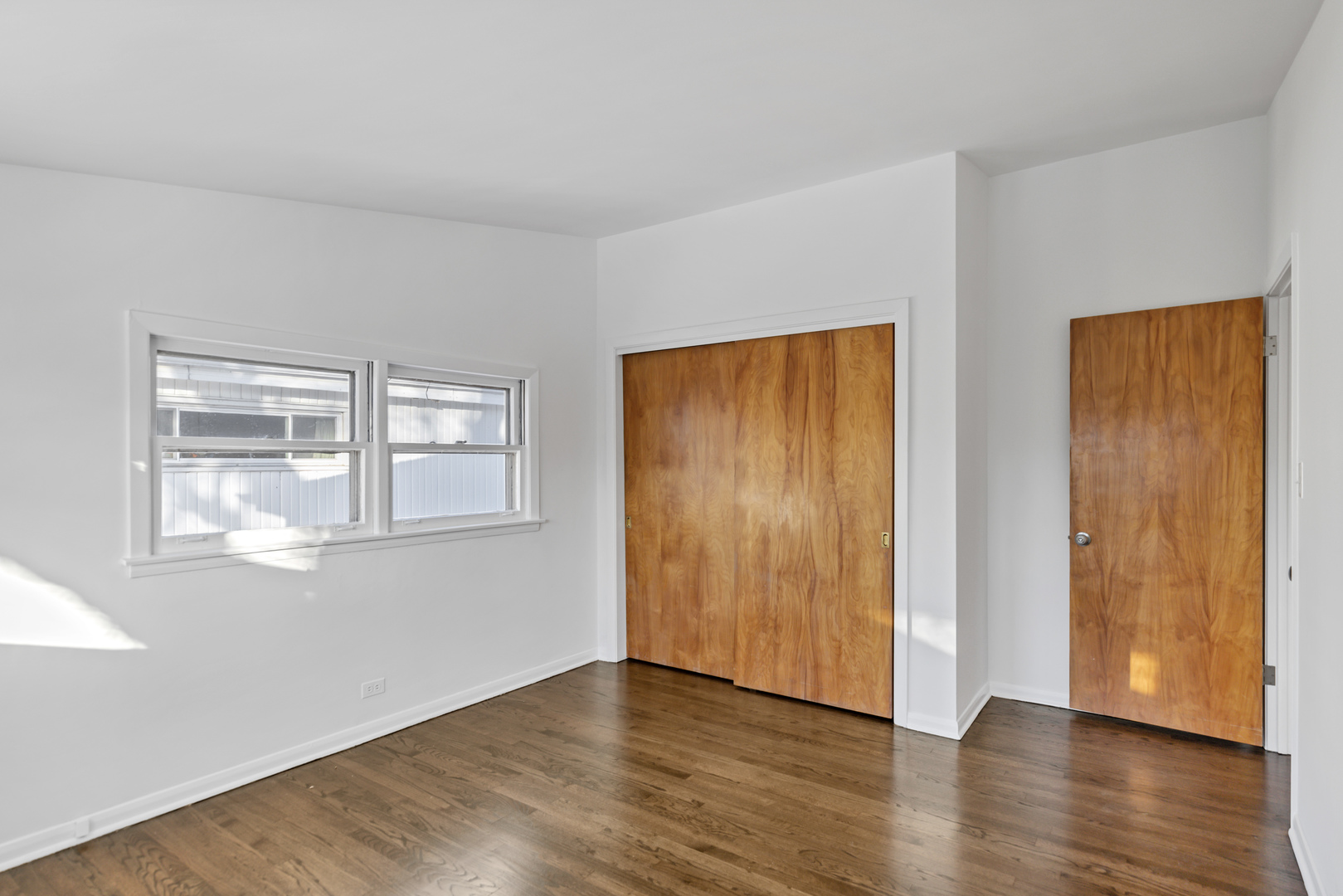 7541 Lyons Street Morton Grove, IL 60053 - Photo 14 of 25