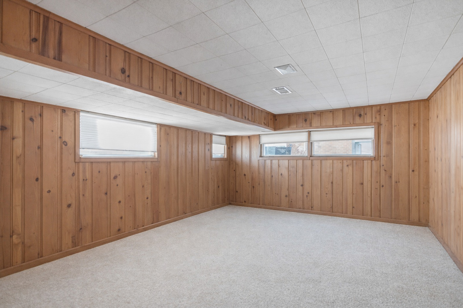 7541 Lyons Street Morton Grove, IL 60053 - Photo 20 of 25