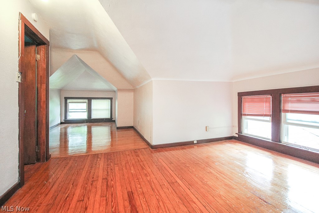 2636 Colchester Road Cleveland Heights, OH 44106 - Photo 25 of 32 3rd floor living space