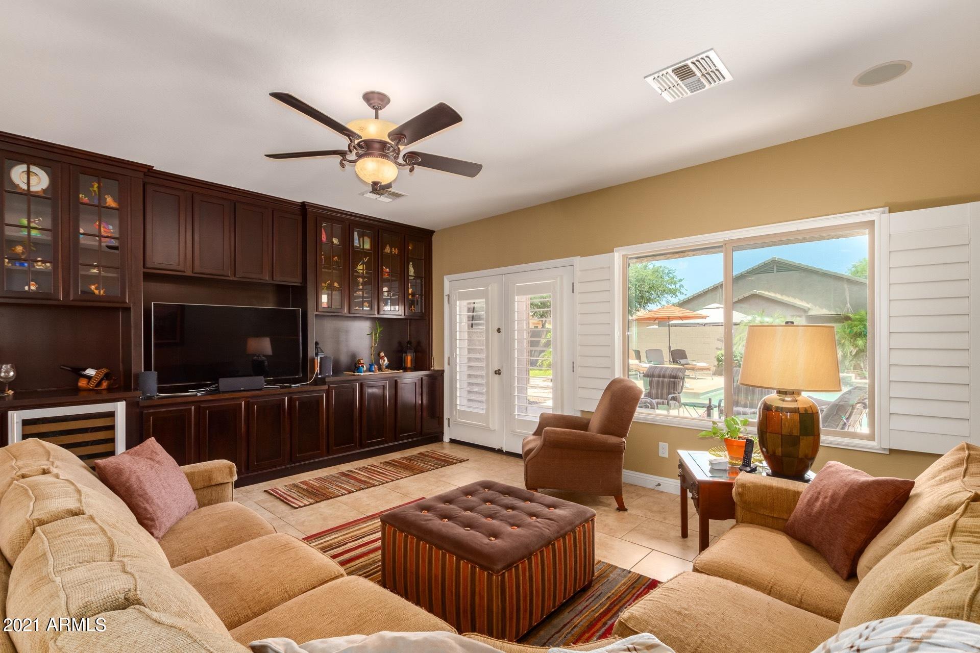 3048 East Blue Sage Road Gilbert, AZ 85297 - Photo 9 of 42 0003 - 1 - Livingroom 2