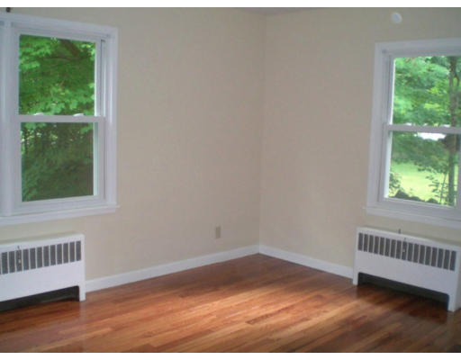 37 Wellington Road Templeton, MA 01468 - Photo 13 of 18