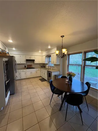 $465,000 | 609 Northwest 44th Terrace, Gladstone, MO 64116