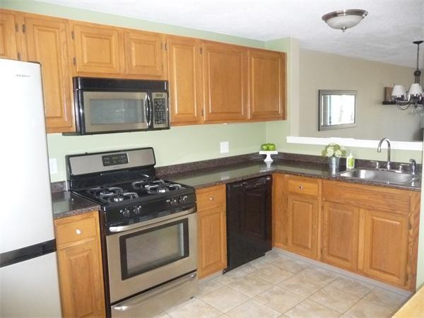 162 Stone Ridge Road, Unit 162 Franklin, MA 02038 - Photo 8 of 18 Gallery Image 8