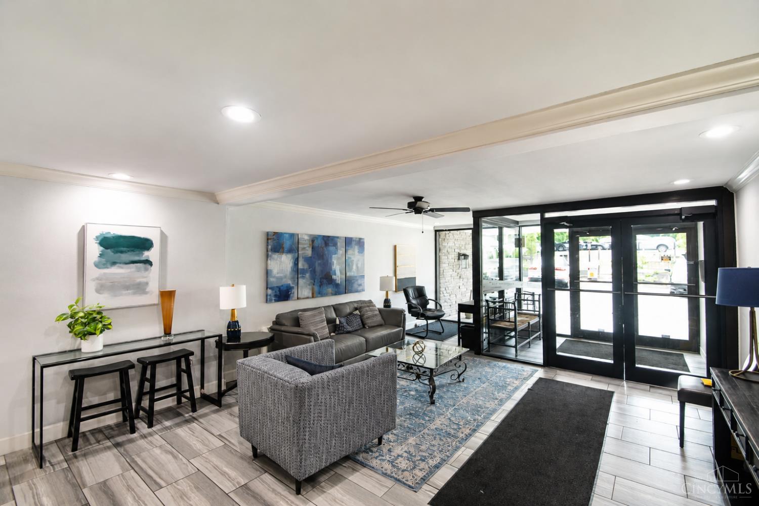 1815 William Howard Taft Road, Unit 809 Cincinnati, OH 45206 - Photo 13 of 22