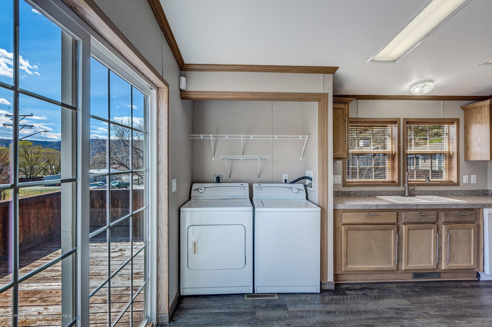 557 Park Avenue Rifle, CO 81650 - Photo 6 of 29 09_557_Park_Avenue_Rifle_81650009_mls