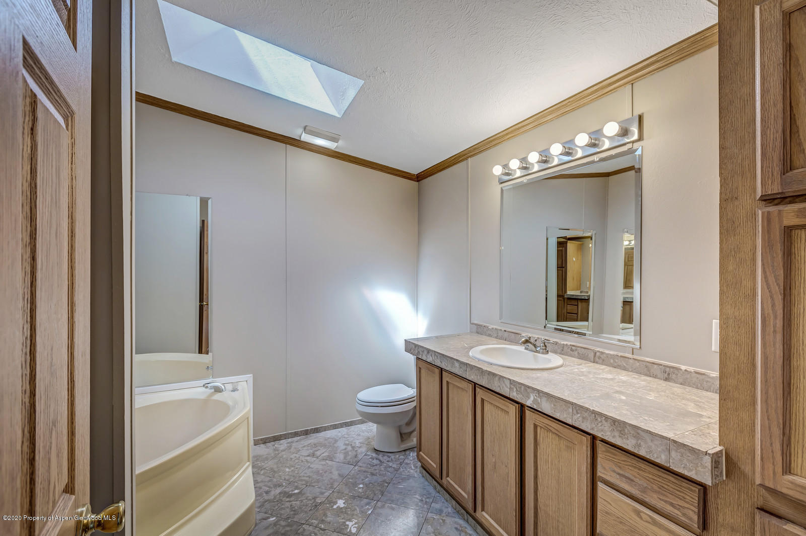 557 Park Avenue Rifle, CO 81650 - Photo 9 of 29 12_557_Park_Avenue_Rifle_81650012_mls