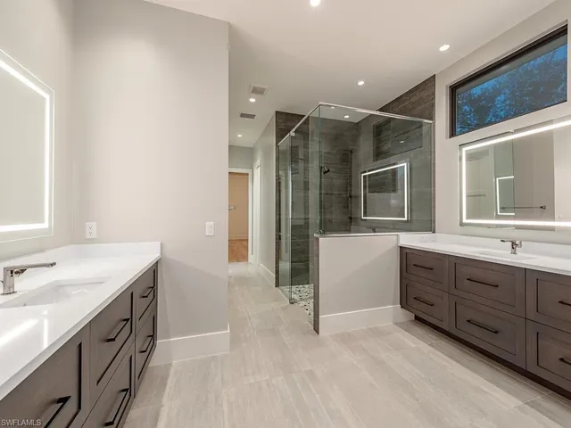 $2,990,000 | 9099 The Lane, Naples, FL 34109