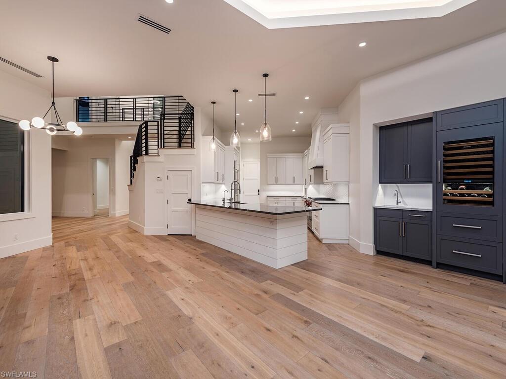 9099 The Lane Naples, FL 34109 - Photo 10 of 24