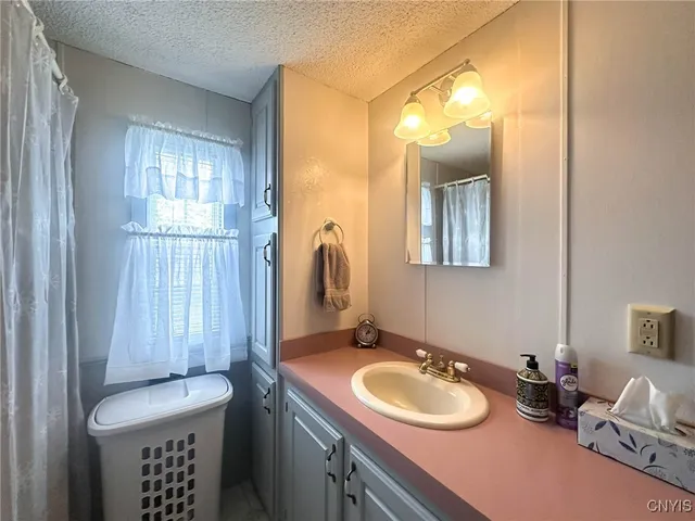 $69,900 | 1 Water Wheel Circle, New Hartford, NY 13321