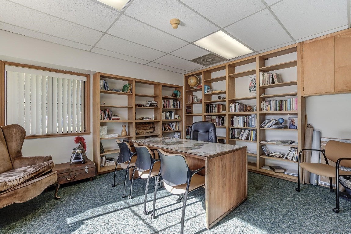 1030 West A Barr Road Mount Shasta, CA 96067 - Photo 5 of 42 Gallery Image 5