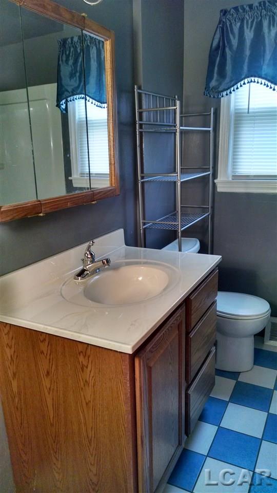 2044 West Cadmus Road Adrian, MI 49221 - Photo 10 of 14 31270872-9.JPG
