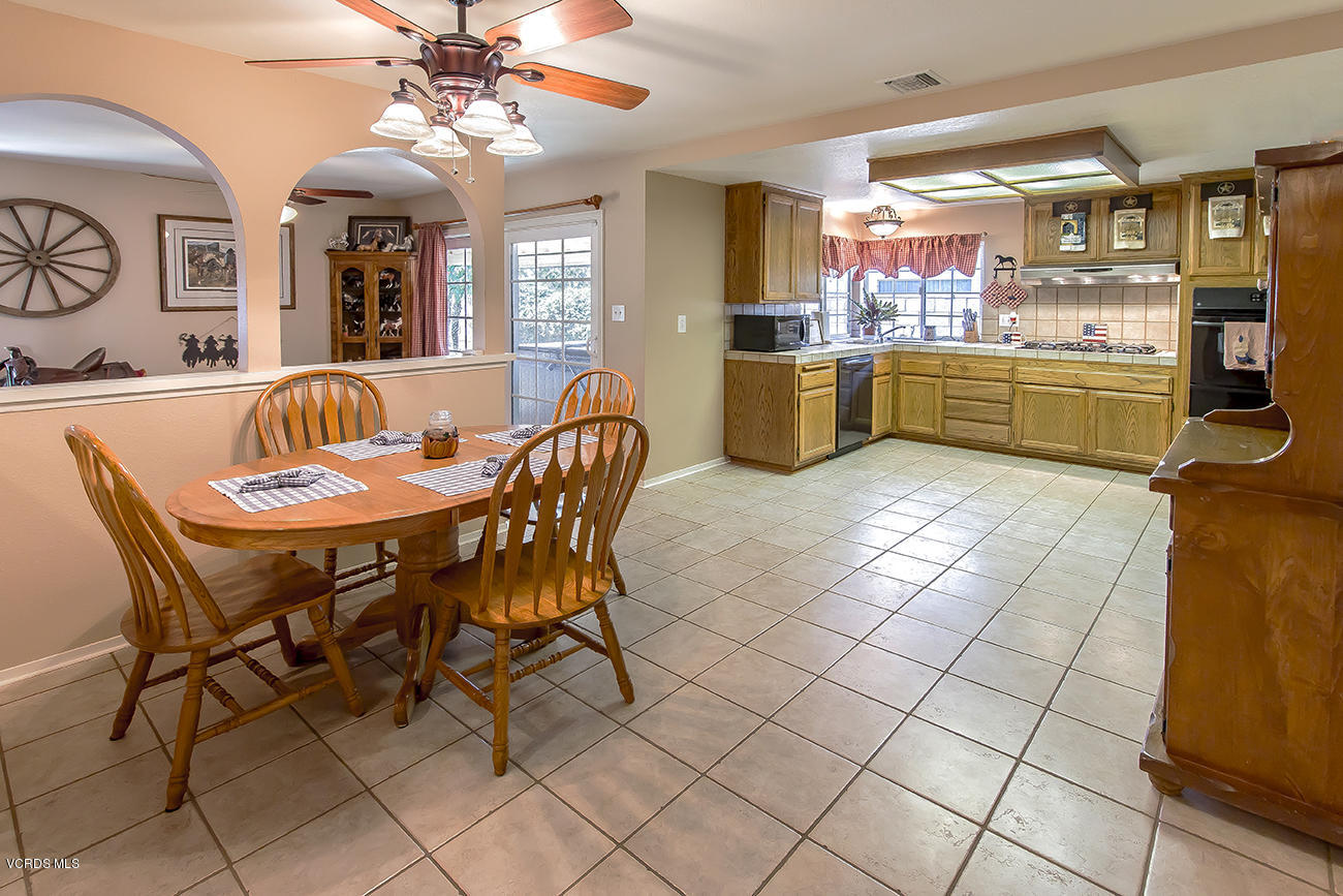 2942 Racine Street Simi Valley, CA 93065 - Photo 11 of 37 a view of a dining room kitchen and a window